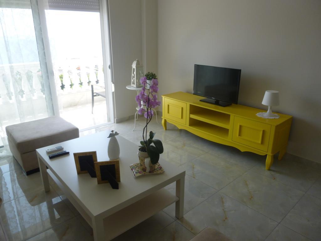 Amarilis Luxury Apartment ซารานเดอ ห้อง รูปภาพ