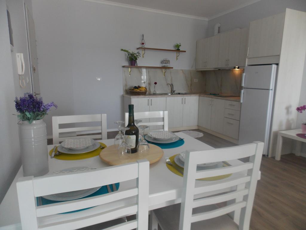 Amarilis Luxury Apartment ซารานเดอ ภายนอก รูปภาพ